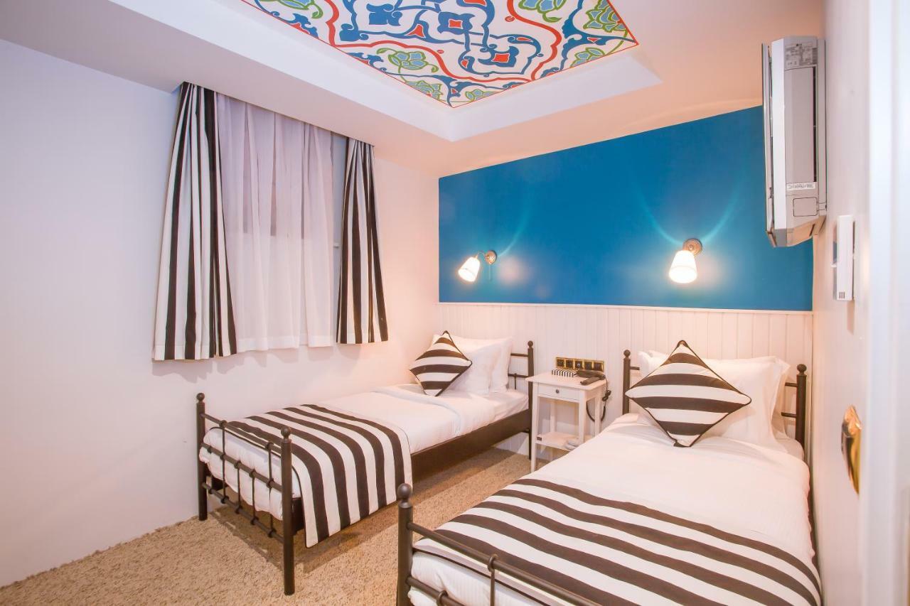 Araf Hotel Коня Екстериор снимка