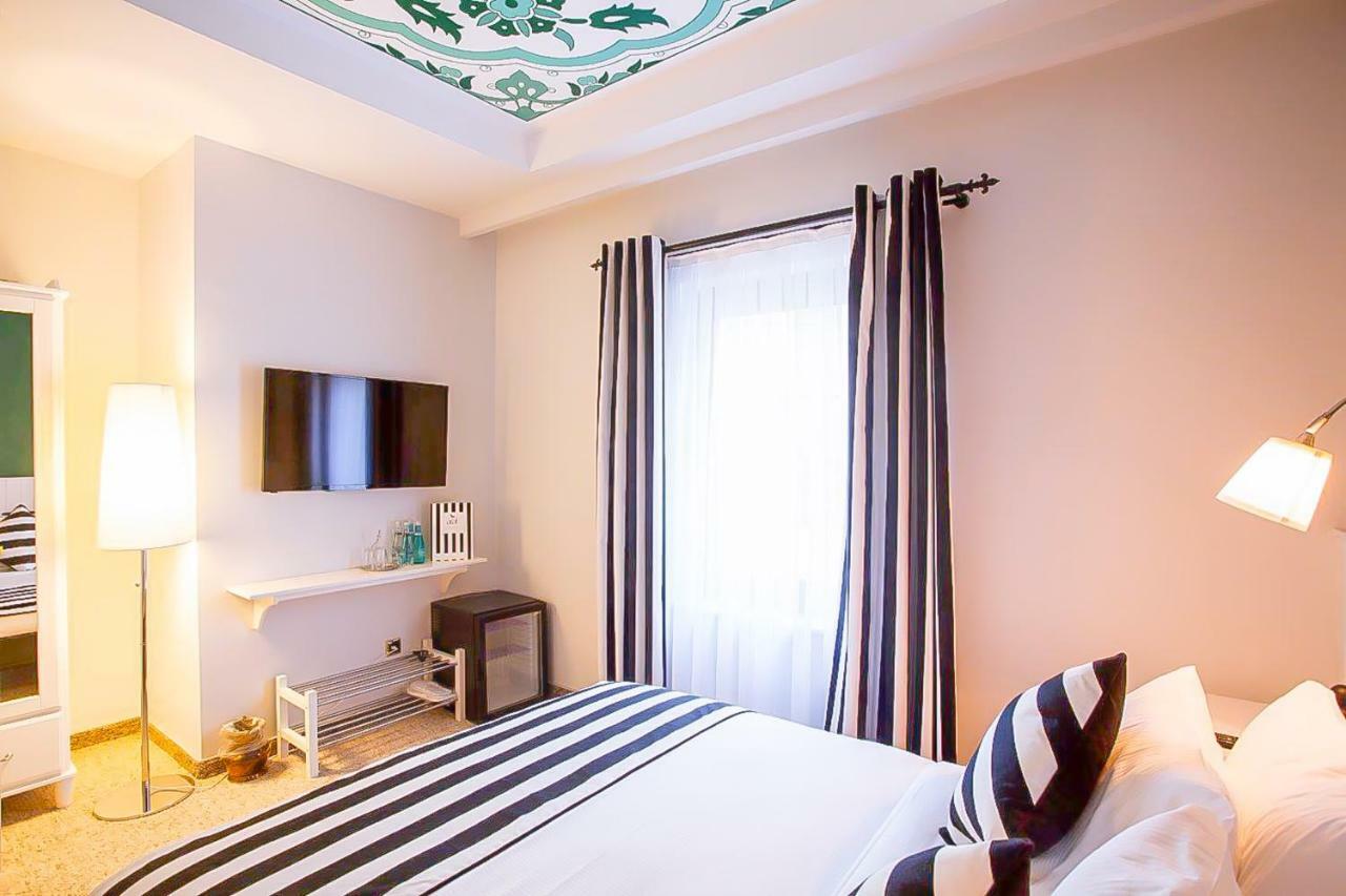 Araf Hotel Коня Екстериор снимка