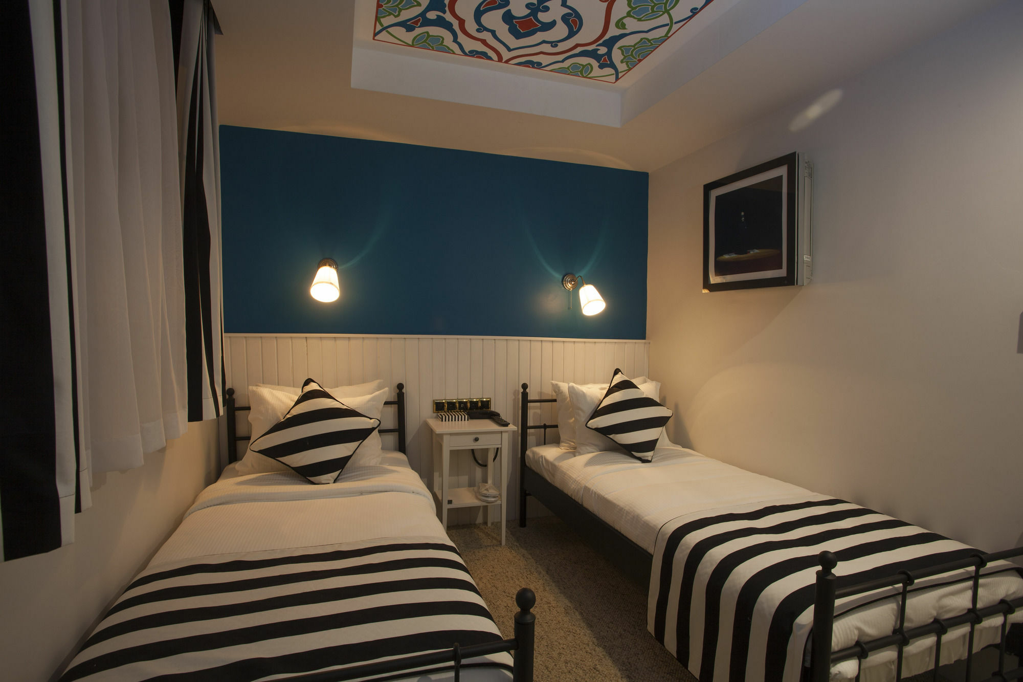 Araf Hotel Коня Екстериор снимка